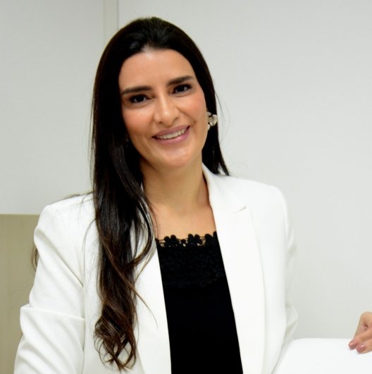 Dra. Carolina Gonçalves
