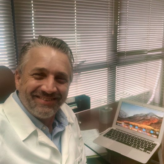 Dr. Luciano Haas