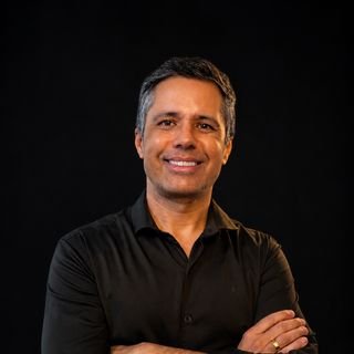 Dr. Dr Adriano Albuquerque Landim
