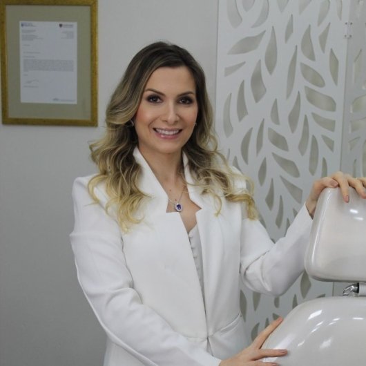 Dra. Ana Laura Rosifini Alves Rezende