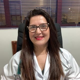 Dra. Elaine Carneiro Dos Santos