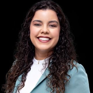 Ana Beatriz do Nascimento Januário .