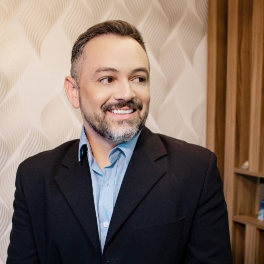 Dr. Marcos Arthur Wisniewski