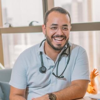 Dr. Victor Hugo Paiva Simões