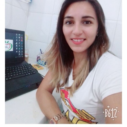 Aline Carvalho
