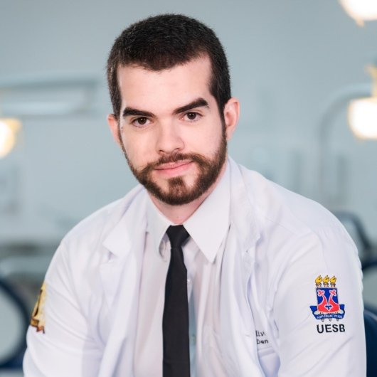 Dr. Tiago Oliveira