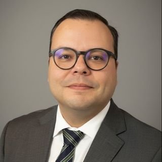 Dr. Guilherme Bello Prestes