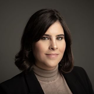 Dra. Marcela Mascarenhas De Paula