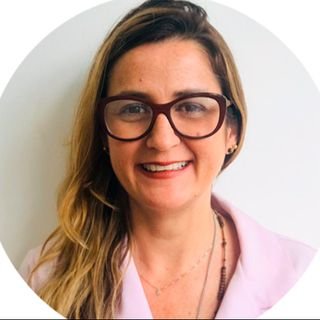 Dra. Aline Debatin