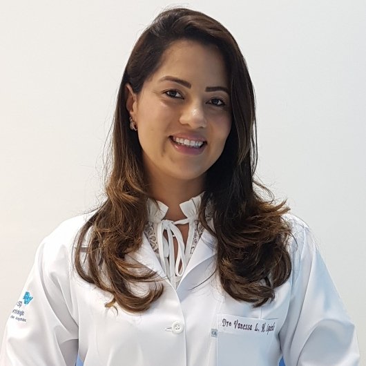 Dra. Vanessa Lopes Maciel Isquierdo
