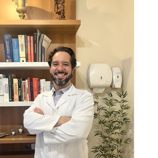 Dr. Gabriel Rebello