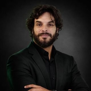 Dr. Bruno Medeiros