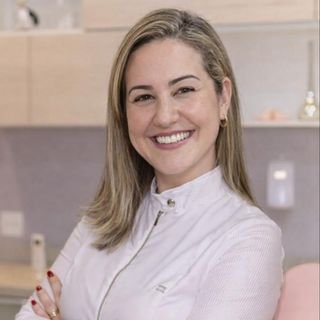 Dra. Carolina Vasconcelos Da Cunha Viana Secchin