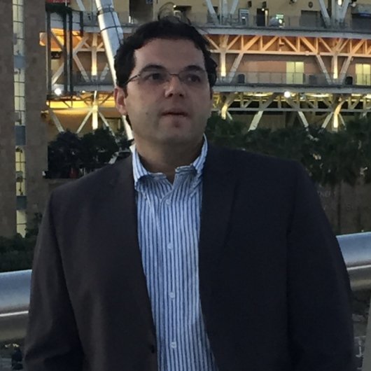 Dr. Carlos Eduardo Soares Souza Lima