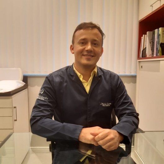 Dr. Marcos Lacerda