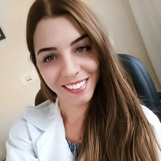 Dra. Stefany dos Santos Gonçalves