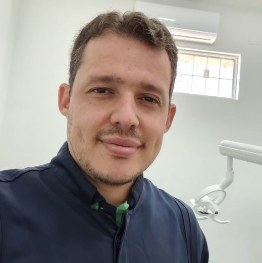 Dr. Ricardo Vasques de Paula