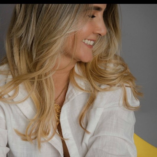 Prof. Clara Lúcia Corrêa dos Santos Carvalho