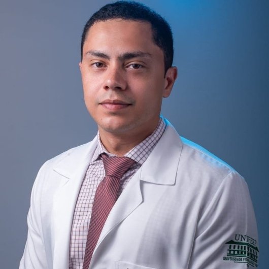 Dr. Thiago Sipriano