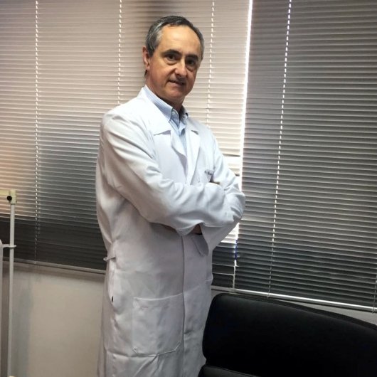 Dr. Carlos Henrique Durso Carneiro