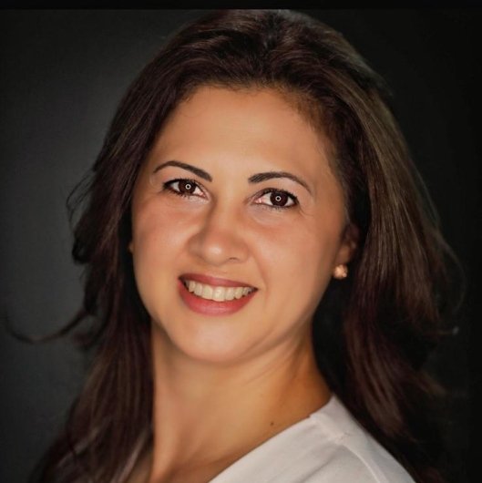 Dra. Lilian Araujo