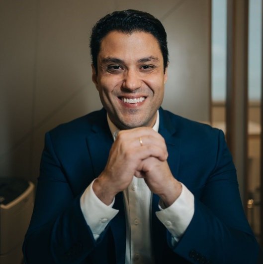 Dr. Felipe Akl