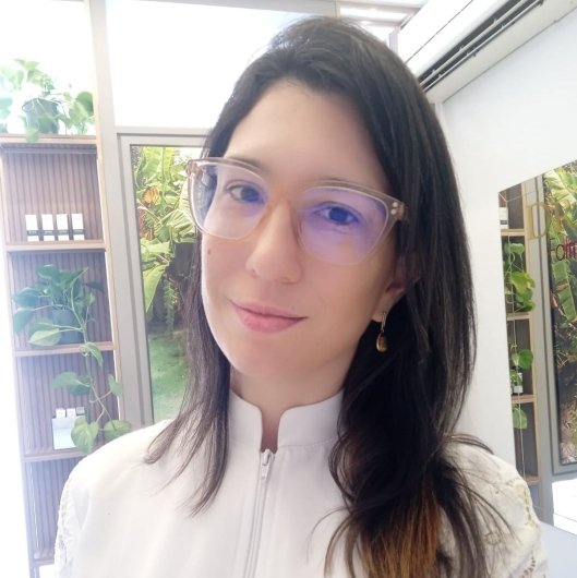 Dra. Juliane Farinelli Panontin