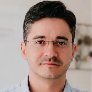 Dr. Otávio Marques