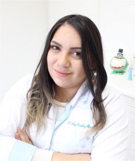 Dra. Any Caroliny Oliveira