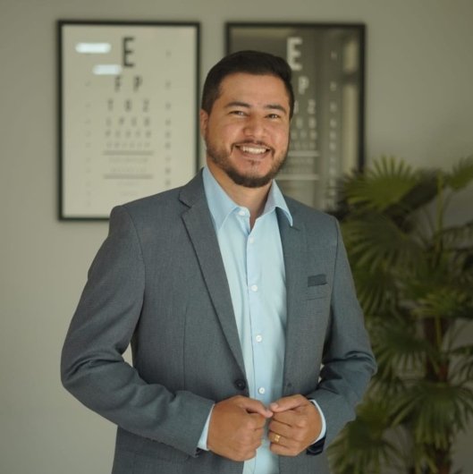 Dr. Rafael Barroso
