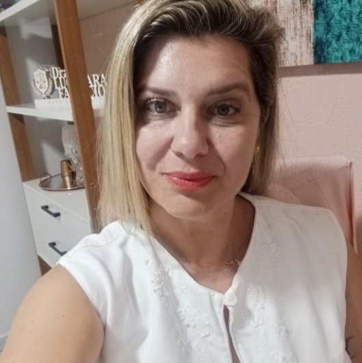 Dra. Lucimara Fabrício