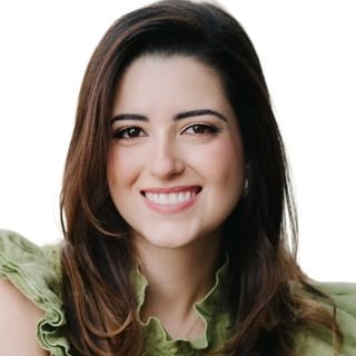 Dra. Paula Castilho De Souza