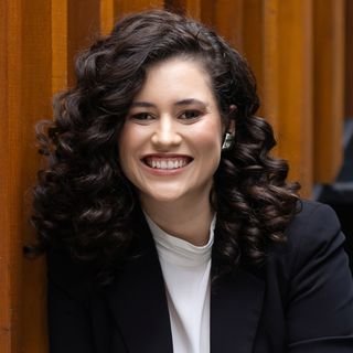 Dra. Paula Toledo