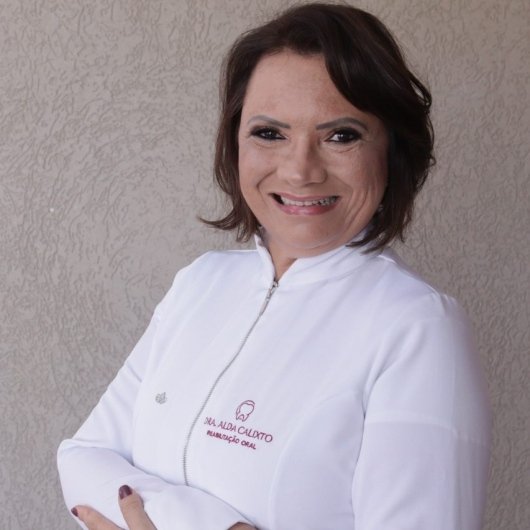 Dra. Alda Maria Calixto de Almeida Loureiro