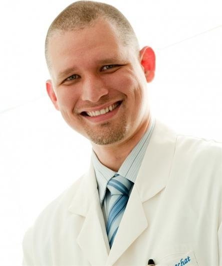 Dr. Celso Boechat