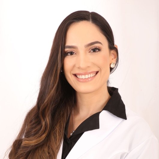 Dra. Juliana Correia