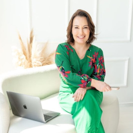 Dra. Cristiane Gonçalves Stoduto de Carvalho