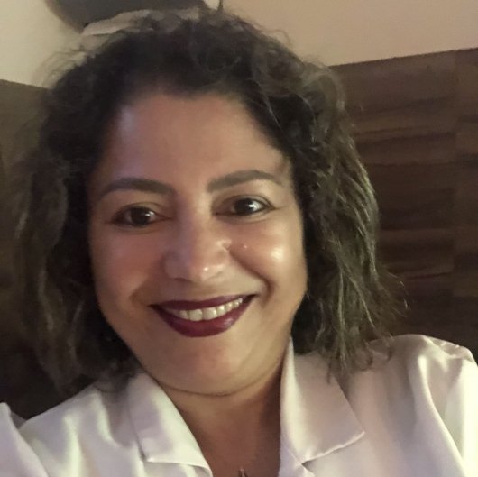 Dra. Silvia Tereza Cruz Castelo Branco