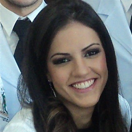 Dra. Renata Freire