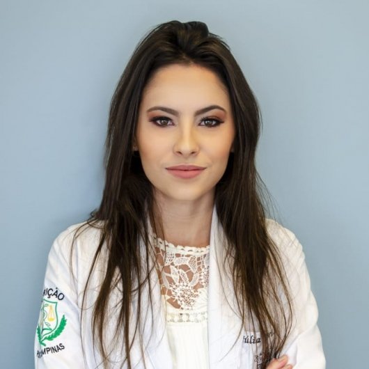 Júlia Brilhante