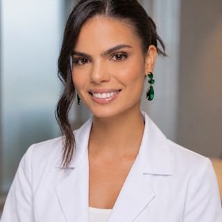 Dra. Carolina Sousa
