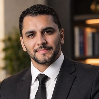 Dr. Gustavo Caldeira Rocha