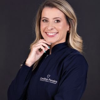 Dra. Carolina André Pereira