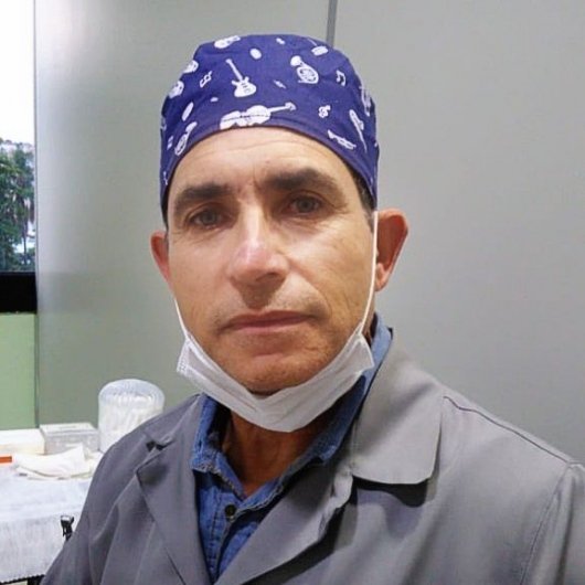 Dr. Cláudio Cruz Dos Santos