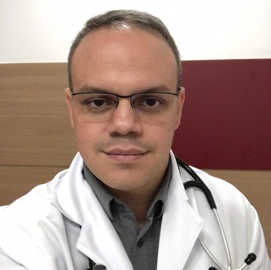 Dr. Rodrigo Aires de Castro