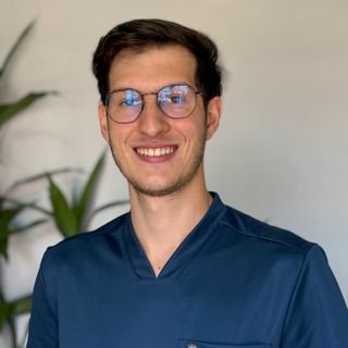 Dr. Alexandre Farnese