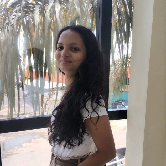 Dra. Emanuelle Viana