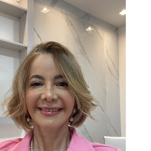 Dra. Laurência Vânia Carvalho de Queiroz