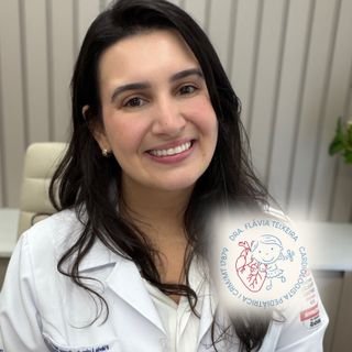 Dra. Flávia Teixeira