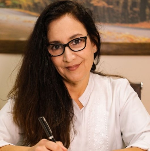 Dra. Claudia Madureira de Souza